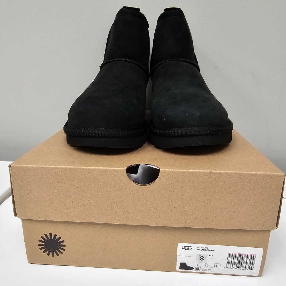 Ugg - Classic Mini II